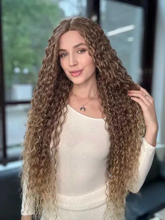 Омбре къдрици 80 см - кафява перука с реалистичен път 13x4x1