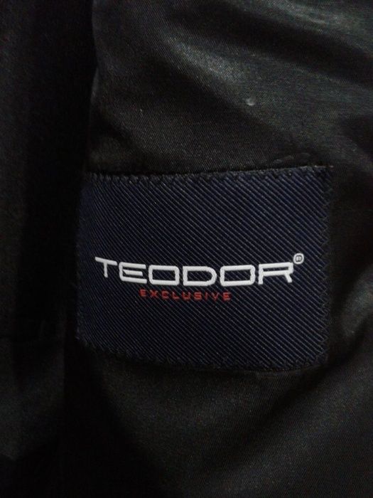 Мъжки костюм ТЕОДОР