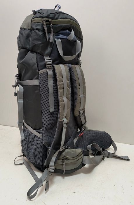 Туристическа раница 60 L / безплатна доставка/