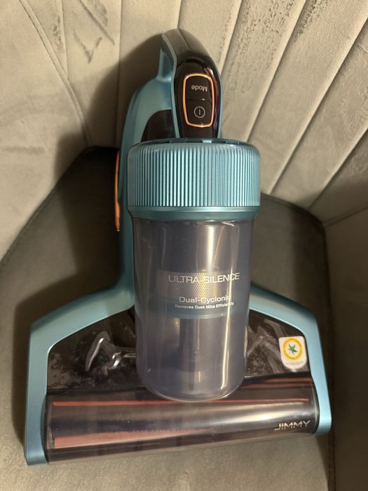 Прахосмукачка против акарии