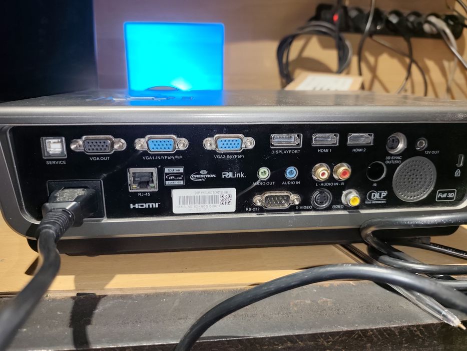 Проектор профессиональный