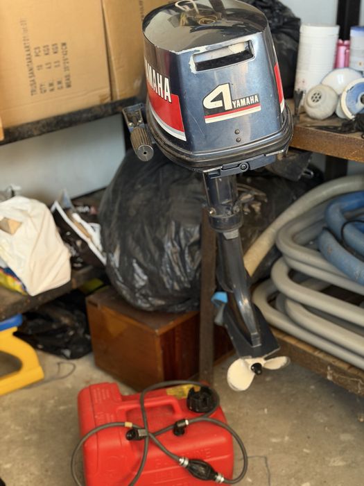 Vand barca gonflabila 4 metri cu motor Yamaha 4 cp