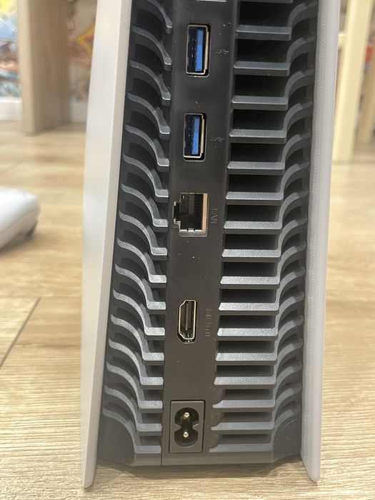 Sony playstation 5 + 2 джойстика