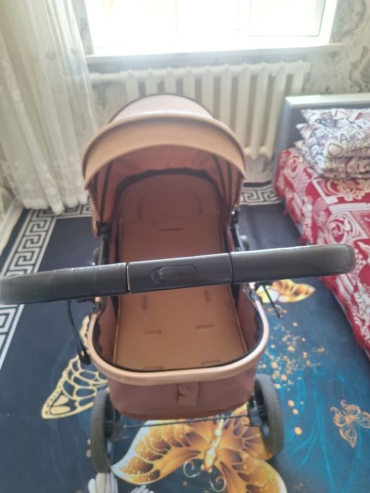 Коляска в хорошем состоянии