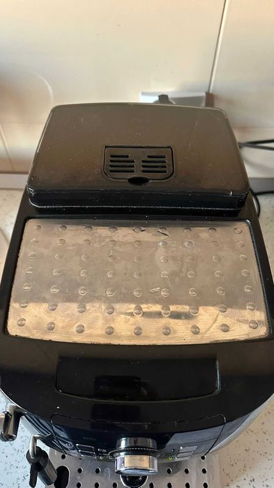 Espresor automat cafea Delonghi Magnifica S