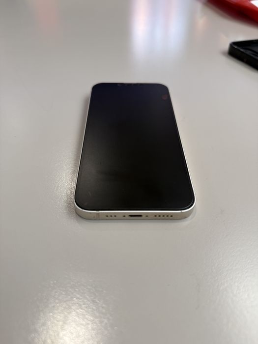 Vand IPhone 14 ALB