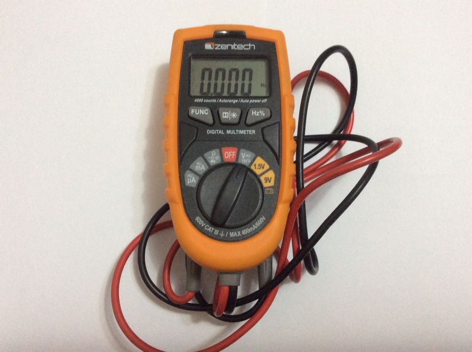 Multimetru Zentech model MS8332C,400V