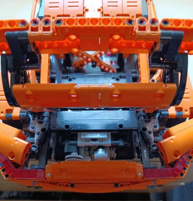 LEGO Technic 42056 Porsche 911 GT3 RS – 100% пълен, с кутия и книжка