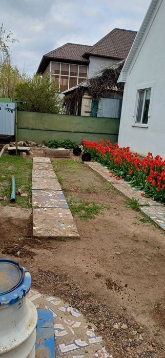 Плиты, брусчатка на дачу