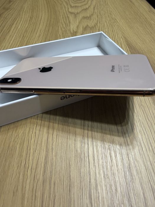 iPhone 14 Pro 256GB и iPhone XS Max 64GB