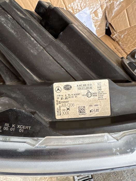 Фар за Мерцедес V-Klass