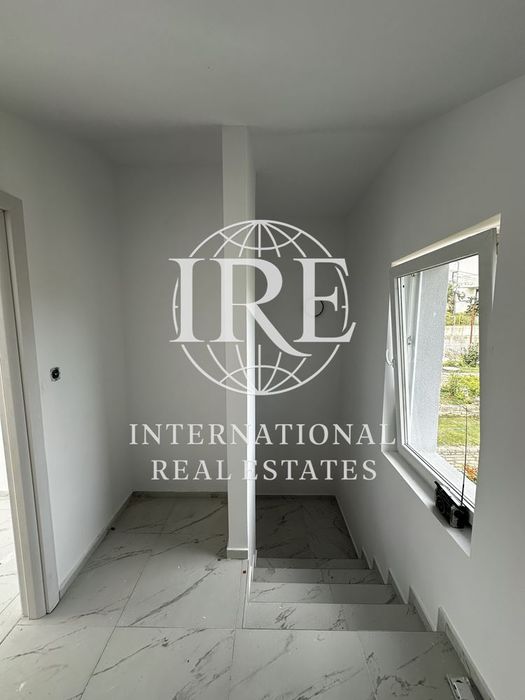 Къща в Добрич, област-гр.Балчик площ 218 цена 235000