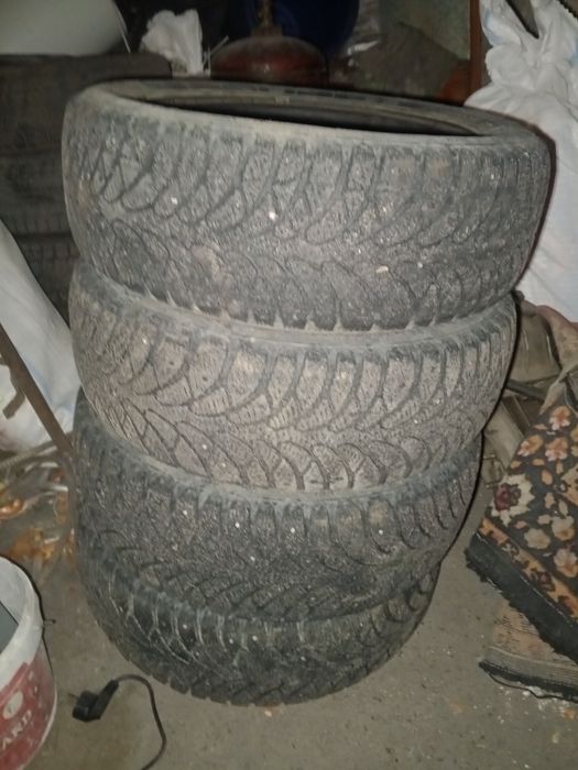 Продам шина срочно