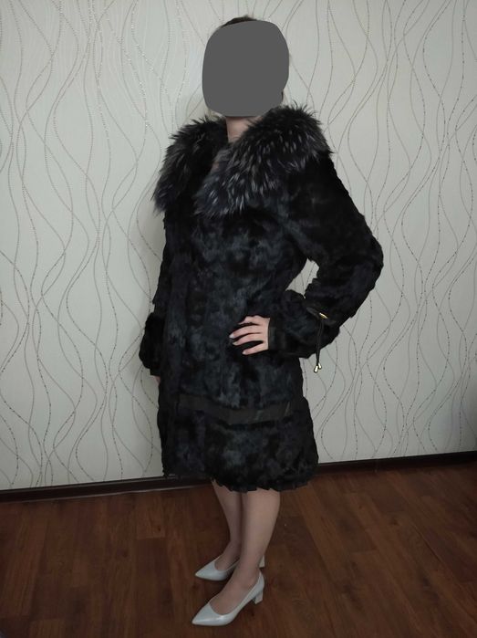 Продам Шубу кроличью