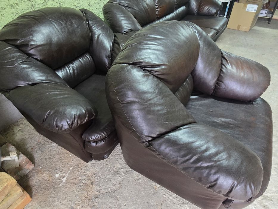 Диван разтегателен кожен