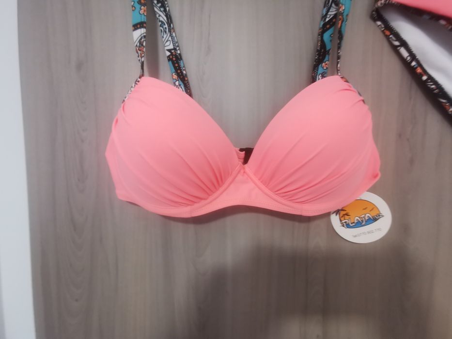 Costum de baie  Plaja, nou cu etichetă,mărimea M (38)