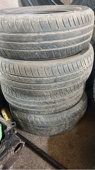 Продам летний резину на 15