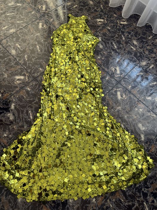 Rochie verde cu paiete