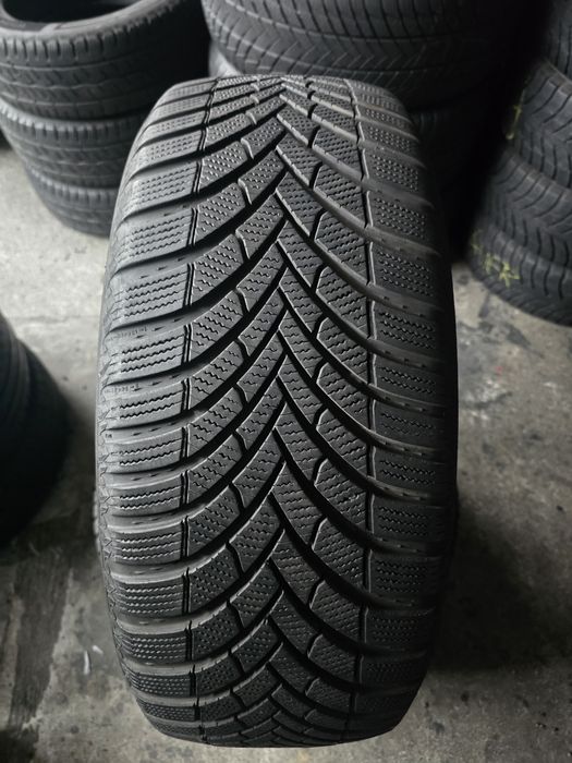 Semperit 235/55 R18 104V MS iarnă