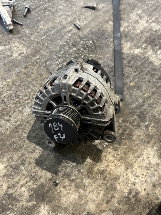 Генератор/алтернатор бмв ф30 ф31 320д 318д bmw f30 f31 320d 318d