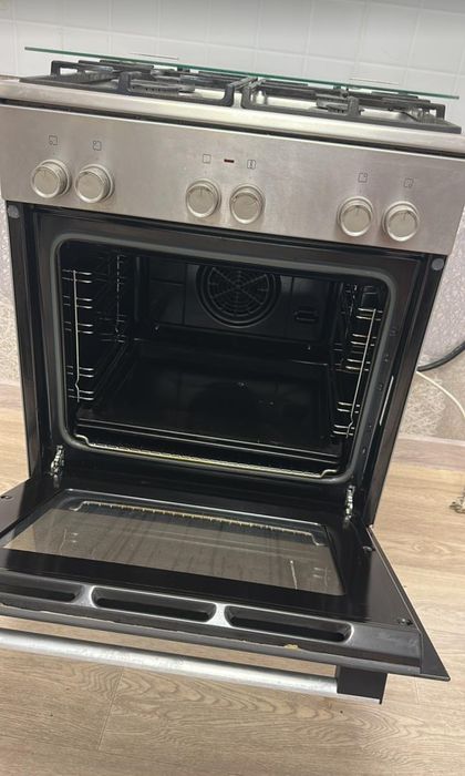 Срочно продам газовую плиту