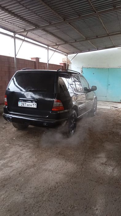 Мерседес бенс ML 430