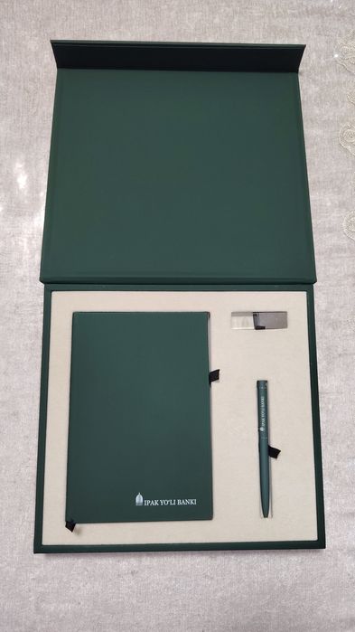 Подарочный набор Банка Ipak yo'li