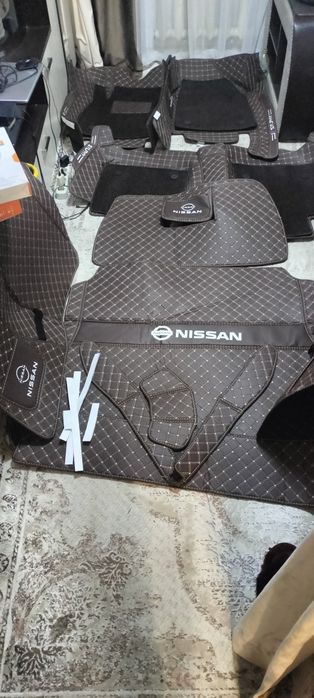 полики для авто ниссан