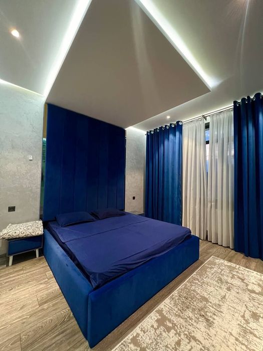 Дача с зимним бассейном и компьютером