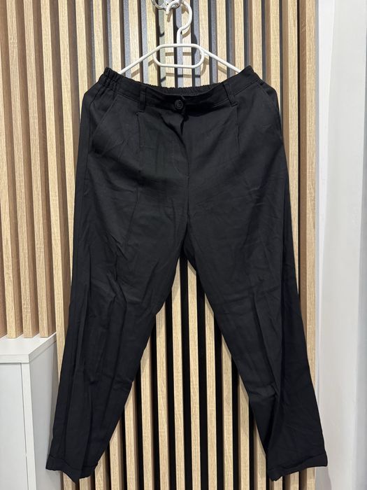 Pantaloni femei Bershka