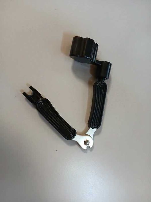 Multitool dispozitiv 3 in 1/ cleste pentru chitară