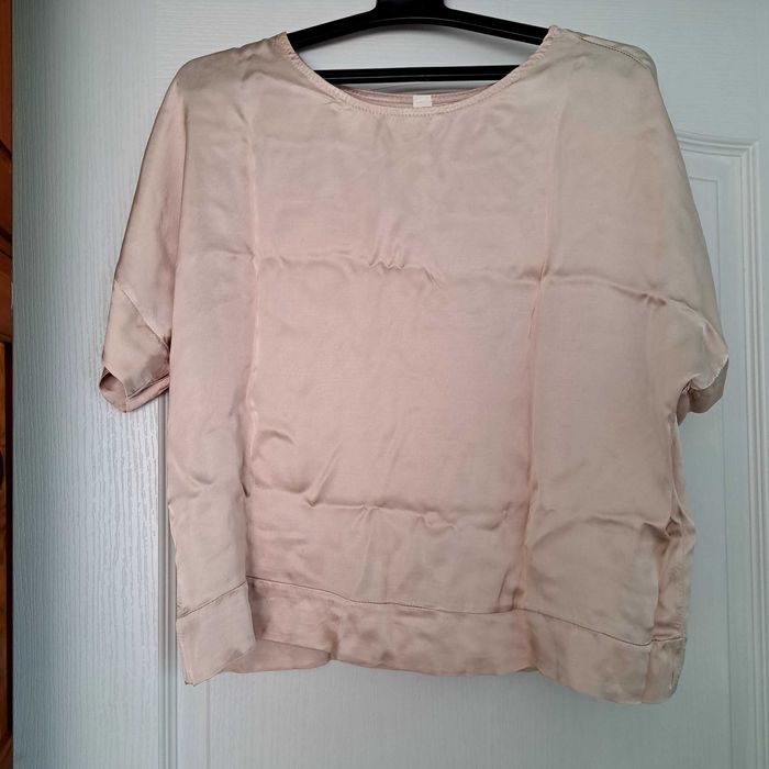 Лот от две части- панталон със широк крачол и блуза.