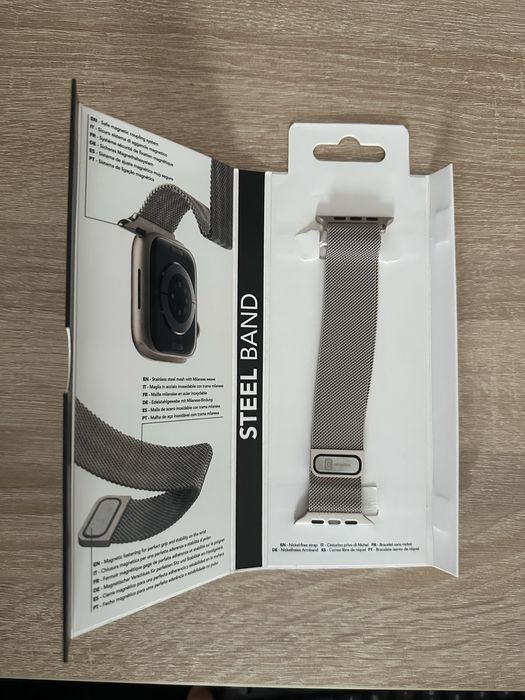 Метална златиста каишка за Apple Watch Cellularline Steel 42/44/45/49