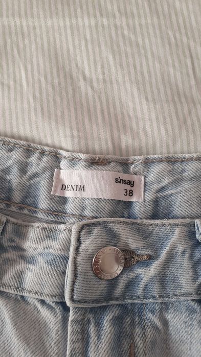 НОВИ къси дънки Sinsay размер 38