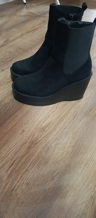 Дамски боти номер 36