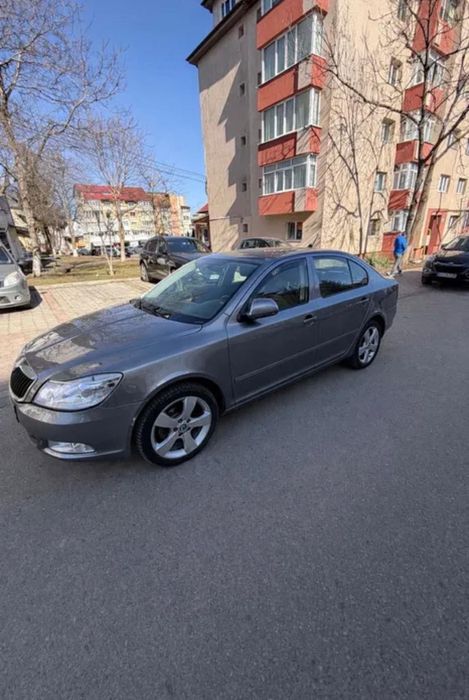 SKODA Octavia 2012 — imagine 2