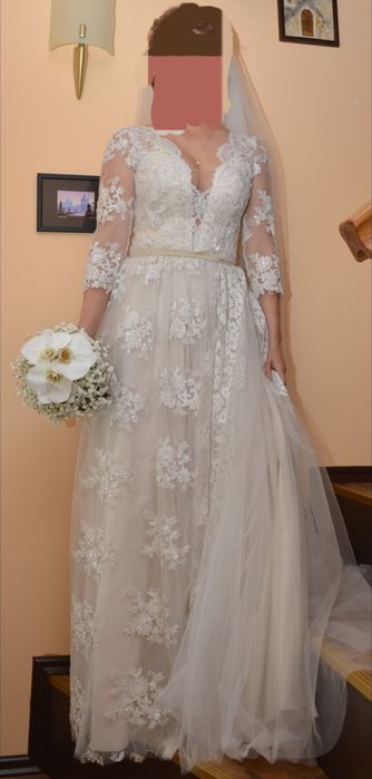 Vand rochie de mireasa din matase naturala