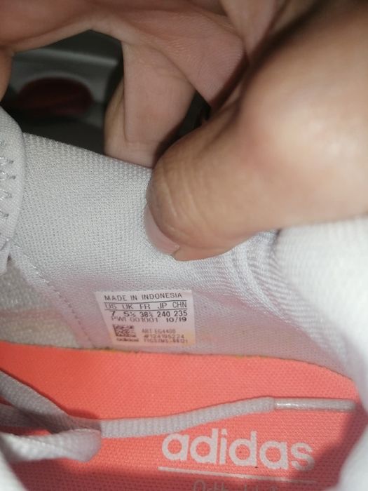 Маратонки  adidas  38