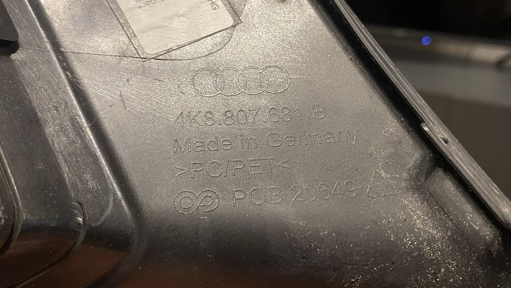 Дясна решетка от предната броня на Audi A7 C8 S-line