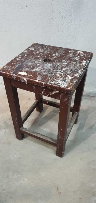 Столче -табуретка, старо, антика