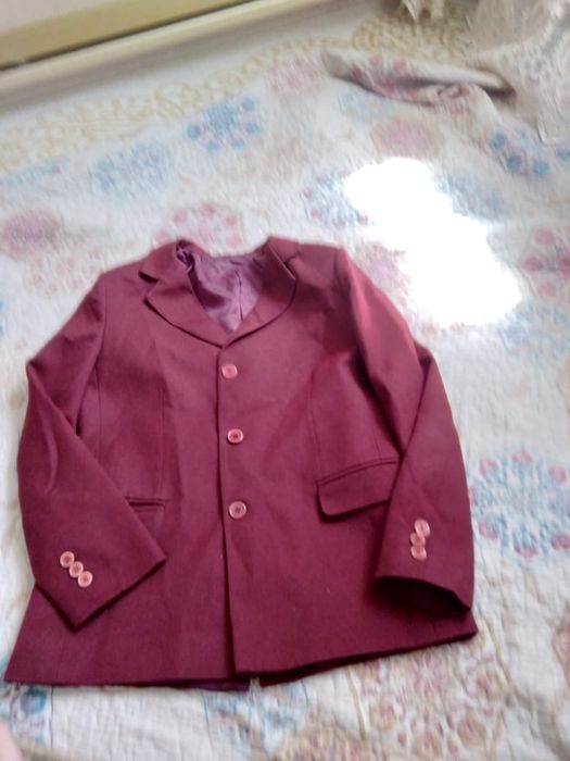 Продам школьную форму в отличном состоянии