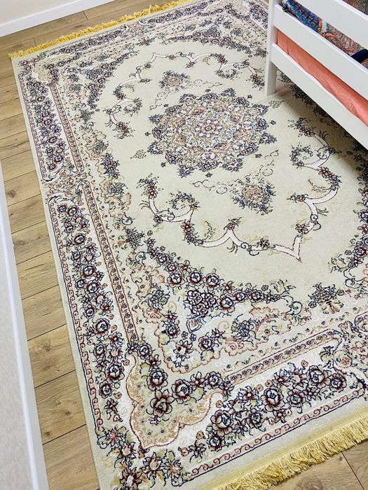 Продам ковёр 2×3