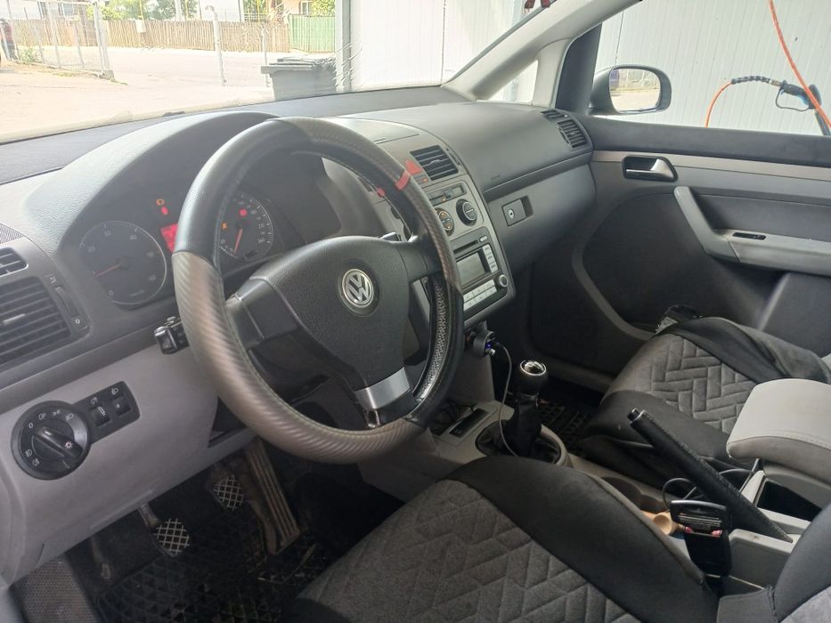 VOLKSWAGEN Touran 2008 — imagine 5