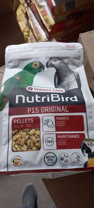 Комплексный корм и витамины для крупных попугаев