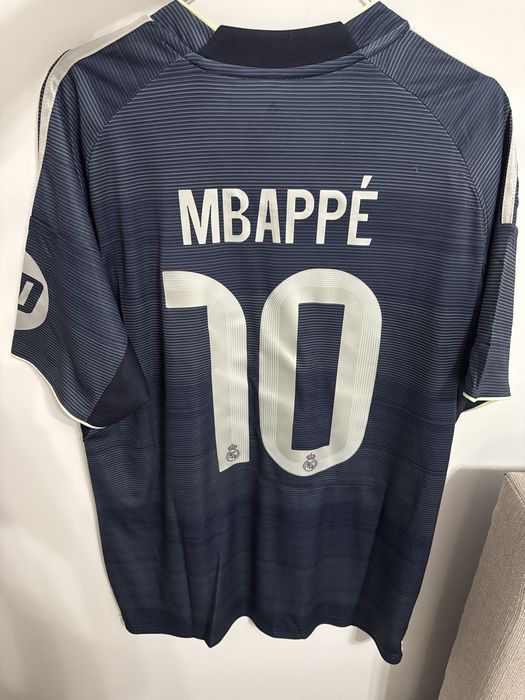 Tricou Mbappe Real Madrid away sezonul nou
