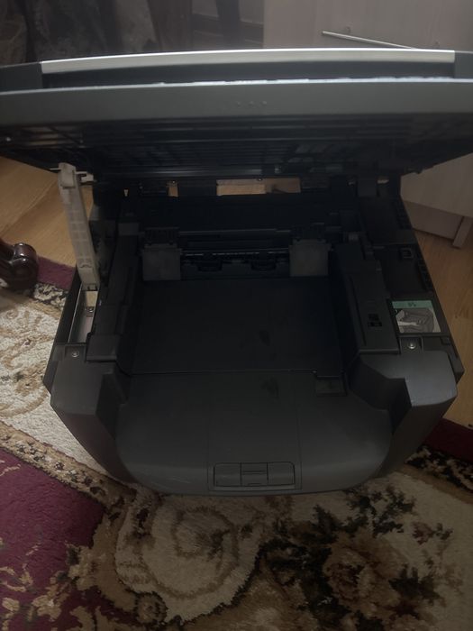 Принтер canon рабочий продаем