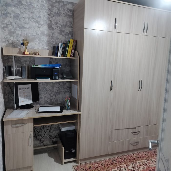 Продается спальный гарнитур