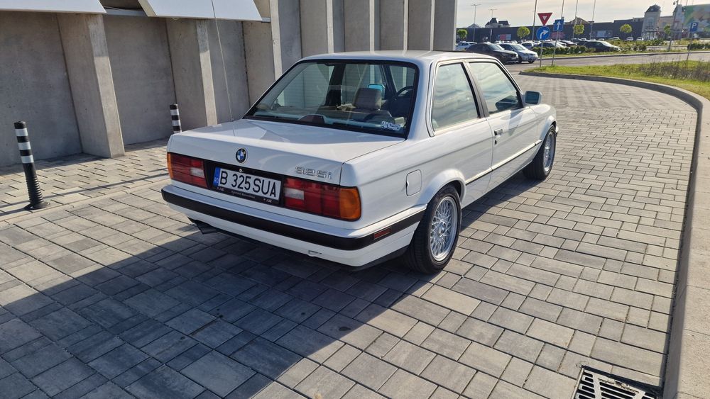 Bmw e30 325i coupe