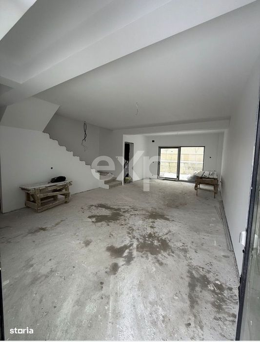 Casa de vanzare - triplex I Trivale Smeura