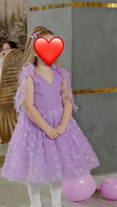 Нежное платье для девочек 5-6 лет